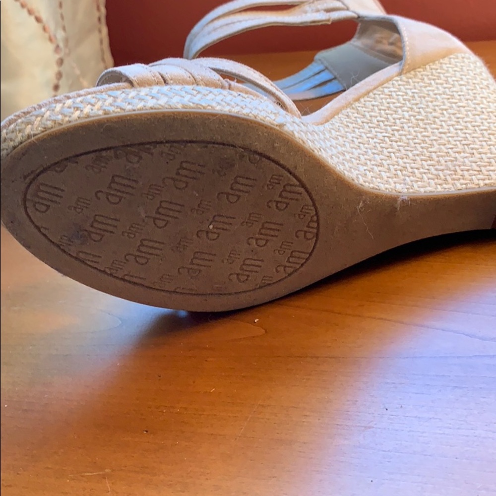 Sandals - Picture 6 of 7